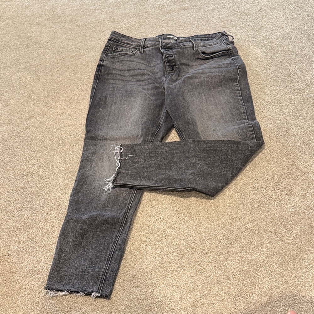 Old Navy Women's Cropped Black Jeans